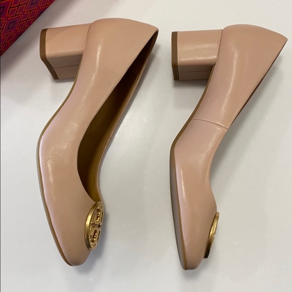 Tory Burch Chelsea 50MM Pump - Picture 4 of 5
